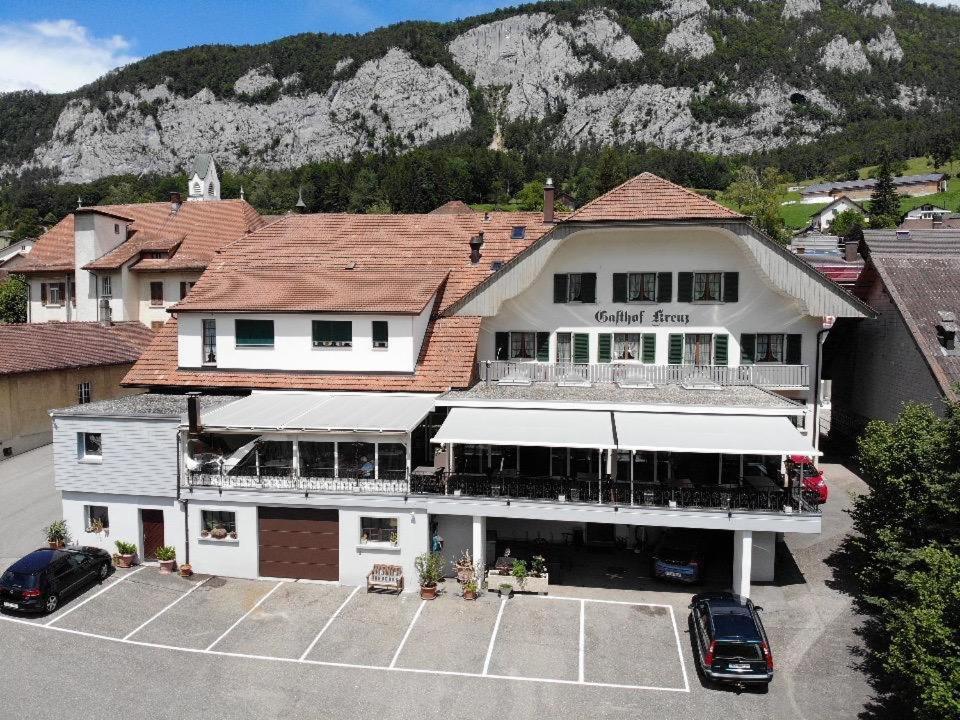 Hotel Gasthof Kreuz Welschenrohr Exterior photo